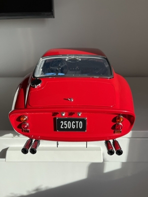 Ferrari GTO 250 Maßstab 18 - Adlermoss Deagostini Centauria Bild 4