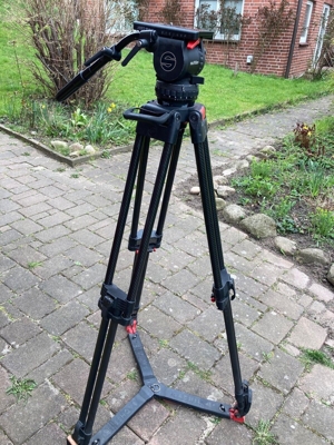 Sachtler Video 18 Plus StativTripod Kit