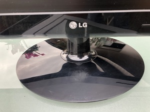LG Monitor 22 Zoll Bild 4