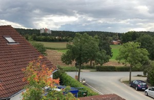 Zimmer mit eigener SÜD Terrasse in einer 4er WG in Top Lage von Fürth Oberfürberg ab 01. August frei