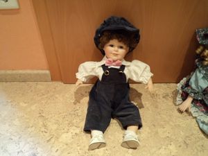 2x Porzellan Puppe, sehr alt, Retro, Junge und Mädchen, ca. 50 cm, komplett bekleidet, 1a, neuwertig Bild 2