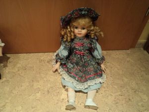 2x Porzellan Puppe, sehr alt, Retro, Junge und Mädchen, ca. 50 cm, komplett bekleidet, 1a, neuwertig Bild 3