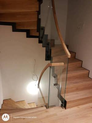 Treppen Holz, Stahl, Glas. Bild 5