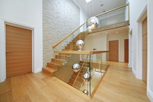 Treppen Holz, Stahl, Glas. Bild 3