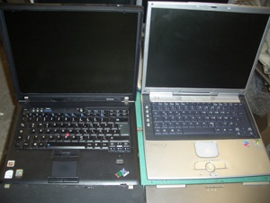 Konvolut: 5 Laptops für Bastler. Fujitsu, IBM, Medion Bild 5