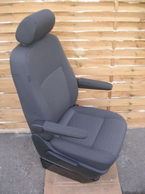 VW T5 T6 Beifahrersitz Einzelsitz Sitz Tasamo mit Konsole Bild 7
