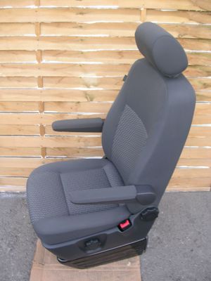 VW T5 T6 Beifahrersitz Einzelsitz Sitz Tasamo mit Konsole Bild 10