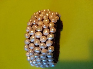 Schmuck: Verkaufe Armband mit echten weissen Perlen  Bild 2