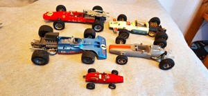 Schuco Modelle--4 Autos 1 :16 und 1 Kleiners &1 Flugzeug etwas Größer ca 25 cm 