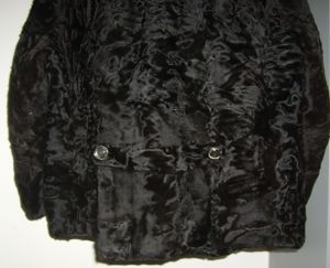 K Alter Persianer Jacke Größe S schwarz kurz, mit Futterstoff Schneiderarbeit gut erhalten Alt Bild 3