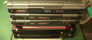 Konvolut: 5 Laptops für Bastler. Fujitsu, IBM, Medion Bild 3