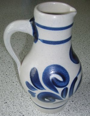 C Tonkrug salzglasierter Steinzeugkrug schönes Dekor ca.1l kaum gebrauch sehr gut erhalten Krug   Pr Bild 5