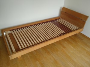 Bett aus Massivholz (Buche) in Überlänge (220x110cm) inklusive Schubladen