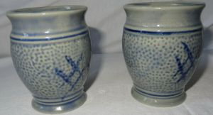 CP Becher Trinkbecher 2 Stk salzglasiert ca 0,15l kaum benutzt einwandfrei erhalten Pokal 