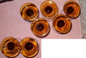 HP Trinkglas Weinglas 5 (+2 Weinrömer 0,1l Piffche mit Weinlaub brauner Stiel gut erhalten  Bild 4