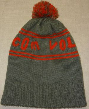 KMA GENUINE VOLCOM Mütze Strickmütze Wollmützen 100Acryl olivegrün getragen gut erhalten 