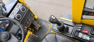 50 PS Eurotrac Hoflader W13F (CF) mit Kabine, 3.&4. Steuerkreis, hydr. Schnellwechsler, Komfortsitz, Bild 6