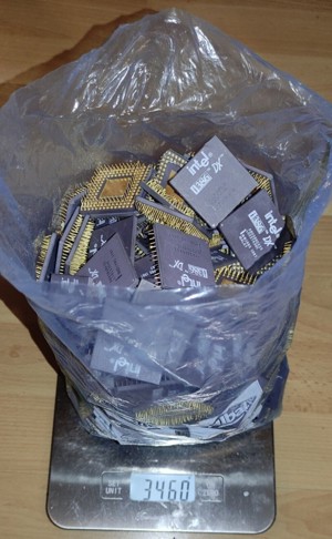 Keramik CPU Schrott, Intel i386-i486 Sammlung ca. 5 kilo Goldcap's CPU's
