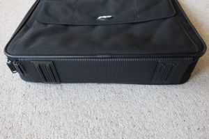 Notebook Laptop Umhängetasche Aquip schwarz aus Nylon mit vielen Fächern Bild 4