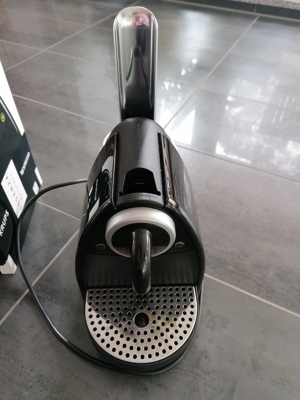 Nespresso Kapselmaschine Krups essenza XN2120, voll funktionsfähig, schwarz Bild 4