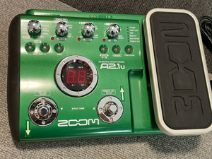 ZOOM A 2.1u   legendäres Effektpedal für Akustikgitarre Bild 1