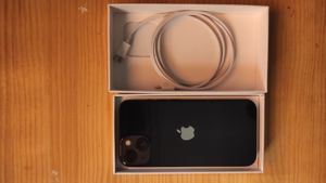 Apple iPhone 13 - 128GB - Mitternacht (Entsperrt) Bild 6