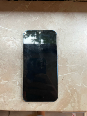 Iphone 13 128 Gb Blau Rückseite beschädigt sonst alles TOP Bild 4