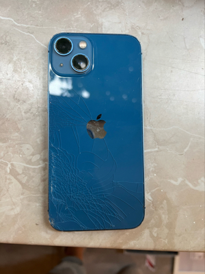 Iphone 13 128 Gb Blau Rückseite beschädigt sonst alles TOP Bild 3