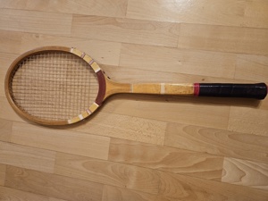 Holz - Tennis Schläger Marke Donnay Bild 3