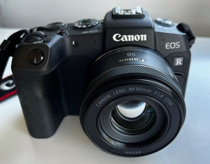 Canon Fotoausrüstung  Body Eos RP +50, 85, 200mm Bild 10