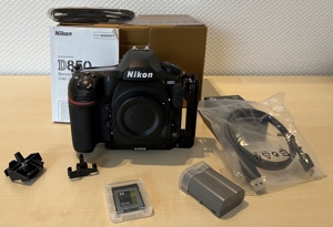 Nikon D850 Body mit Zubehörpaket, 43000 Auslösungen, guter Zustand Bild 4