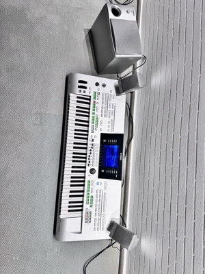 Yamaha Tyros 3 Workstation Keyboard inkl. original Lautsprecher und Ständer Bild 4