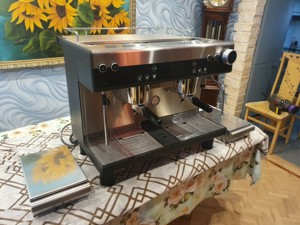 WMF Espresso Siebträgermaschine Bild 1