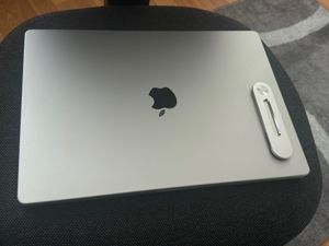 Apple MacBook Pro 16 Bild 2