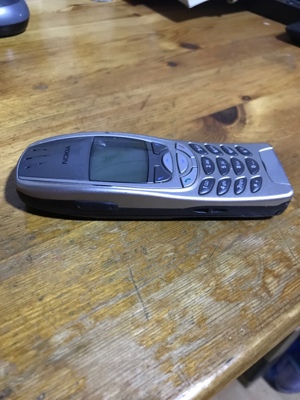 Nokia 6310i Bild 2