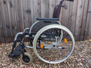 Rollstuhl Ottobock Meyra Breezy Versand Bild 3
