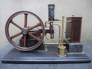 Gasmotor Ernst Plank Nachbau keine Dampfmaschine Bild 1