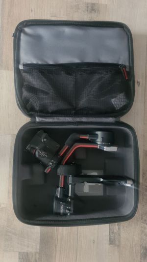DJI RS2 - 3-Achsen Gimbal Stabilizer - professionelles Kamerarig  Bild 2