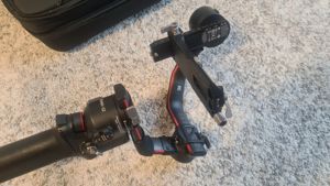 DJI RS2 - 3-Achsen Gimbal Stabilizer - professionelles Kamerarig  Bild 4