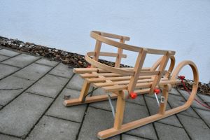 Kinder-Schlittenlehne aus Holz, Top-Zustand (ohne Schlitten) Bild 3