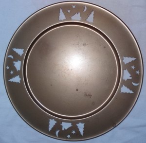 DL Servierteller Weihnachtsteller Blech messingfarben  32 keine Dellen keine Macken Dekoration 