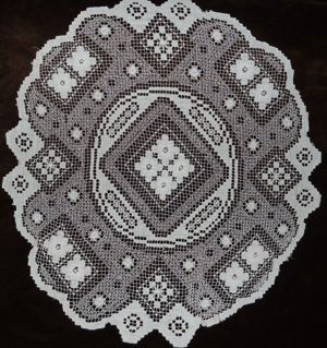 TW Tischdecke Häkeldeckchen  80 weiß Handarbeit Baumwolle rund kaum gebraucht einwandfrei erhalten A