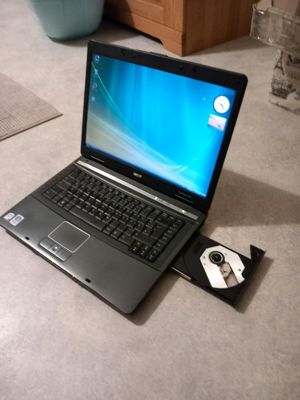 Acer TravelMate   Intel Core 2 Duo CPU   3 GB RAM   Neuer Akku 2,5h   Windows Vista Business 