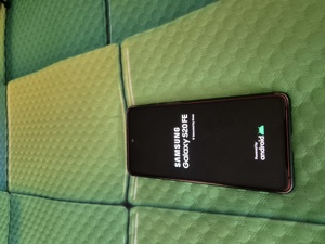 Samsung Galaxy S20 FE Bild 1