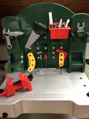 Bosch Kinderwerkzeugbank mit Zubehör, Spielzeug Bild 3