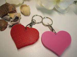 Schlüsselanhänger Herzen zum Valentinstag Isländer Elfen Schmetterlinge Wunschnamen Bild 1