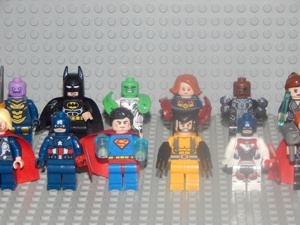16 Figuren Marvel Super Heroes Thor,Hulk,Superman,NEU OVP Bild 2