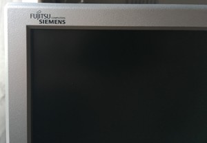 LCD Monitor 22" von Fujitsu Siemens Bild 2