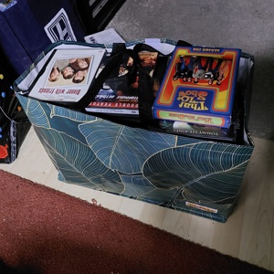 25 sacke mit DVDs
