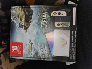 Nintendo Switch OLED Zelda Deluxe Edition Bild 1